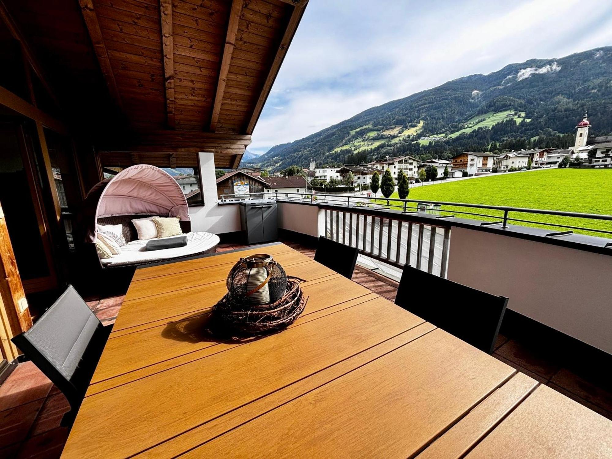 Apart Hartl Ried im Zillertal Ngoại thất bức ảnh