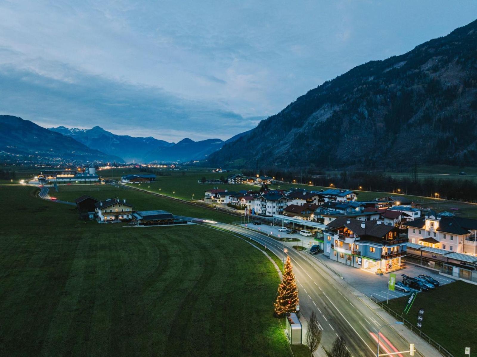 Apart Hartl Ried im Zillertal Ngoại thất bức ảnh